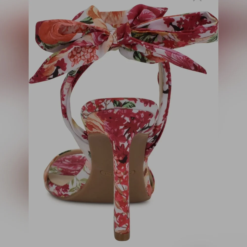 NEW Nine West Kobs Ankle Tie Sandal White Blooms Floral MultiSlide Size 10 - Picture 2 of 8